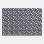 Metallische Blätter und Schneeflocken auf Rot, Bla (Vorderseite 2)