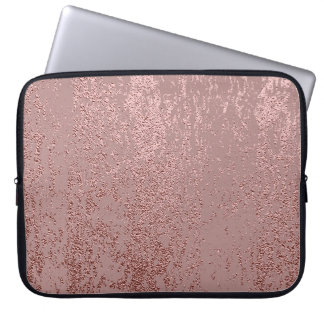 Metallische goldene Textur, Quarz aus Rose. Laptopschutzhülle