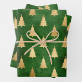 Metallische goldene Weihnachtsbaume auf Grün Geschenkpapier Set (Beispiel)