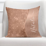 Metallische Rose Gold Glitzer Personalisiert Kissen<br><div class="desc">Einfach personalisieren Sie diese Rose goldgebürstetes Metall und glamouröse Imitate Glitzer gemustert werfen Kissen mit Ihrem eigenen individuelle Name.</div>