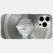 Metallische Stahlgrabtrompe l’oeil Monogram Case-Mate iPhone Hülle (Rückseite (Horizontal))