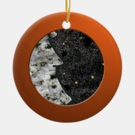 Metallischer Orangenkreis und Granitfelsen Keramikornament