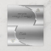 Metallischer Silberhintergrund mit Diamantenherz Platzkarte (Außenseite Aufgefaltet)