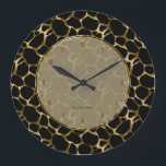 Metallisches Imitat-Gold u. schwarzer Große Wanduhr<br><div class="desc">Eleganter moderner metallischer Imitatgoldleoparddruck über dem Gewohnheitsrückseitenhintergrund veränderbar auf der Website. Wenn Sie irgendeine Hilfe benötigen, die irgendwelche meiner Entwürfe besonders anfertigt, treten Sie mit ArtOnWear Designer in Verbindung. Textformatierung mit der Livehilfe verfügbar durch Antrag.</div>