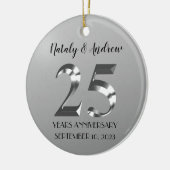 Metallisches Silber 25. Hochzeitstag Keramik Ornament (Links)