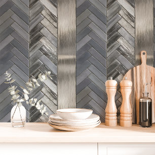 Metallisches Silber und Grau Chevron Fischgrätmust Tapete