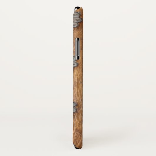 Metallknopf an der alten Holztür Case-Mate iPhone Hülle (Hinten/Rechts)