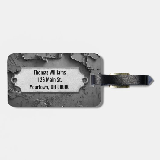 Metallmarke auf rustikalem Gestein Gepäckanhänger (Rückseite horizontal)