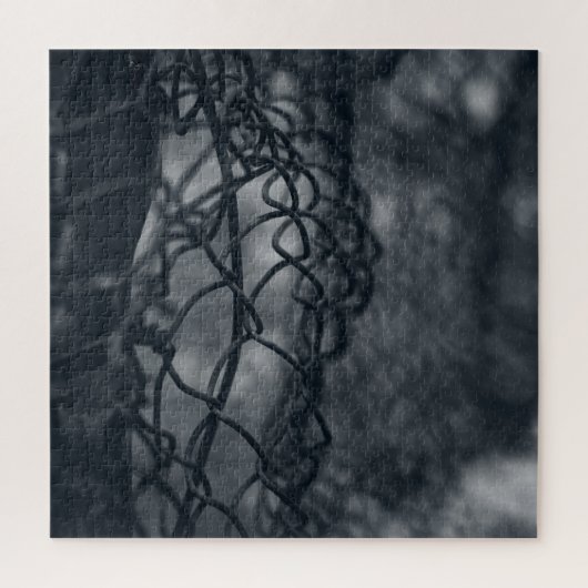 Metallzaun Raster Fine Art Puzzle (Vertikal)
