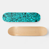 Metropolis III - Schwarz auf Cyan Skateboard (Horizontal)