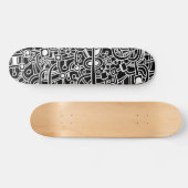 Metropolis III - Weiß auf Schwarz Skateboard (Horizontal)