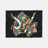 Mexican Boy Dabbing in Poncho Cinco De Mayo Fiesta Fleecedecke (Vorderseite (Horizontal))