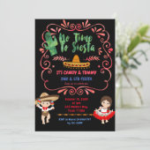 Mexican Cactus Fiesta Sibling Combined Birthday Einladung (Stehend Vorderseite)