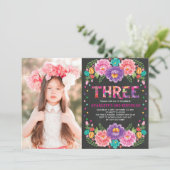 Mexican Fiesta Blume 3rd Girls Birthday Foto Einladung (Stehend Vorderseite)