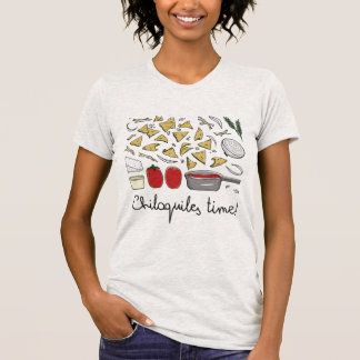 Mexican food: Chilaquiles Rot ,(fried Eierkuchen) T-Shirt
