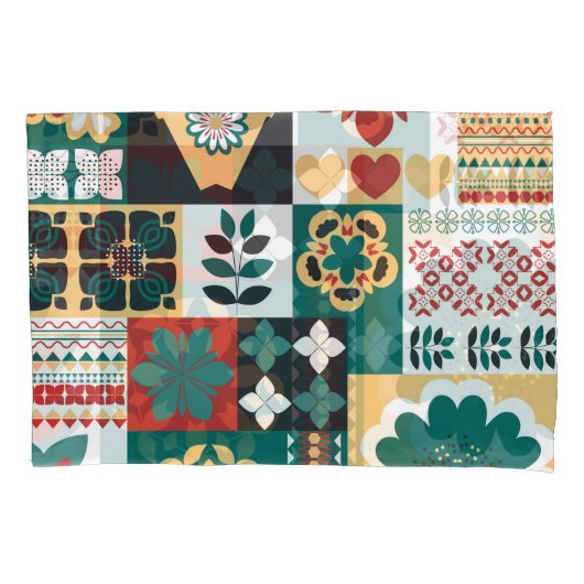 Mexican Geometric: Rot grünes Ornament. Kissenbezug (Vorderseite)