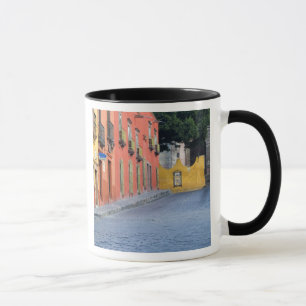 Mexico, San Miguel de Allende, Häuser entlang Tasse