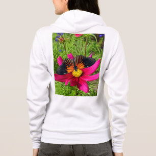 Mexikanische Asterblume mit einem Doris Longwing Hoodie