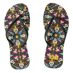 Mexikanische Skelette feiern den Tag der Toten Badesandalen