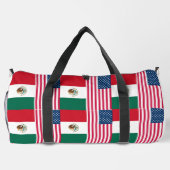 mexikanische und amerikanische Flaggen Seite an Se Duffle Bag (Rückseite)