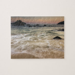Mexiko, Guerrero, Zihuatanejo. Surfen entlang eine Puzzle