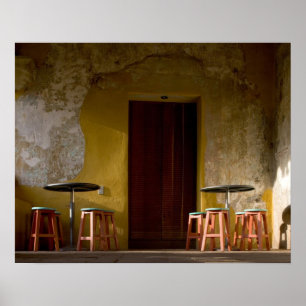 Mexiko, Oaxaca, Nachmittagslicht erhellt Balkon vo Poster