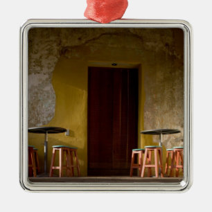 Mexiko, Oaxaca, Nachmittagssonnenlichtbalkon von Ornament Aus Metall