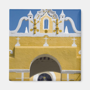 Mexiko, Yucatan, Izamal. Das Franziskanerkloster Magnet