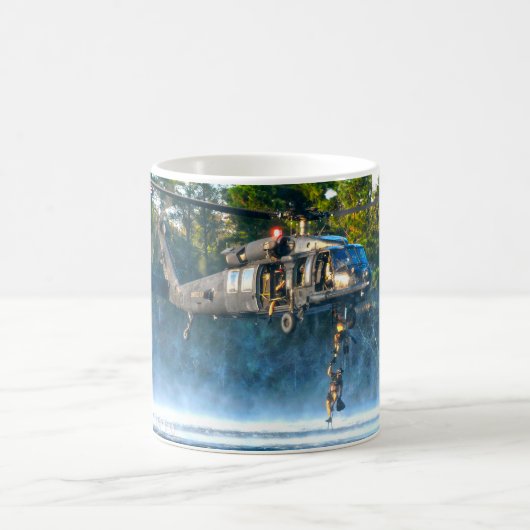MH-60 M SCHWARZE HAWK KAFFEETASSE (Mittel)