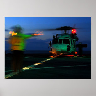 MH-60 Seahawk Hubschrauber-Landung in Meer Poster