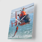 MH-65 DOLPHIN QUADRATISCHE WANDUHR (Winkel)