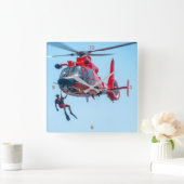 MH-65 DOLPHIN QUADRATISCHE WANDUHR (Zuhause)