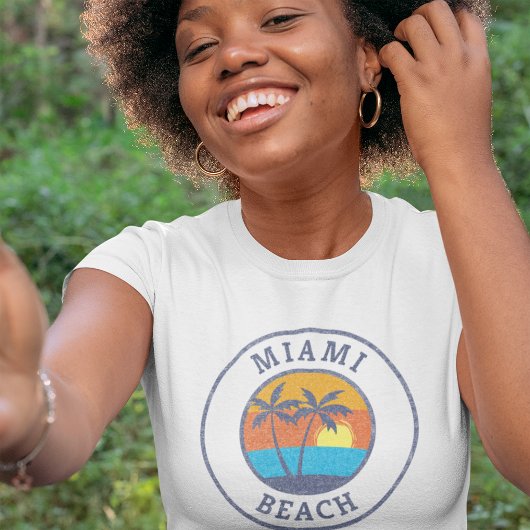 Miami Beach, Florida im klassischen Stil T-Shirt