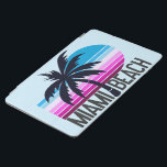 Miami Beach iPad Air Hülle<br><div class="desc">Miami Beach,  dieses Design mit einem Palm Tree in einem Retro-Look mit Text-Sprichwort "Miami Beach".</div>