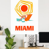 Miami, eine Frau, die unter der Sonne sonnt Poster (Heimbüro)
