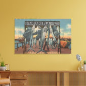 Miami, Florida - Aussicht auf Pier 5 mit Fisch Leinwanddruck (Insitu (Wohnzimmer))