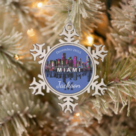 Miami in Graffiti Schneeflocken Zinn-Ornament