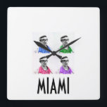~Miami Izzy~ MIAMI VICE IZZY POP ART WALLCLOCK! Quadratische Wanduhr<br><div class="desc">~Miami Izzy~ MIAMI VICE IZZY POP ART WALLCLOCK,  KÜMMERN SIE!</div>