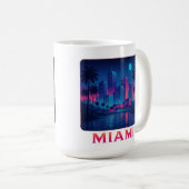 Miami Moonrise - Neon Skyline Graphic Tee Kaffeetasse (VorderseiteRechts)