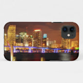Miami-Skyline nachts, Florida Case-Mate iPhone Hülle (Rückseite (Horizontal))