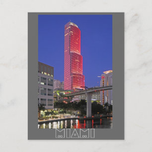 Miami Tower in Rot gekleidet Postkarte