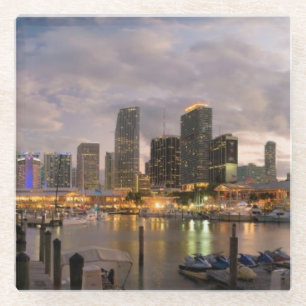 MiamifinanzSkyline an der Dämmerung Glasuntersetzer