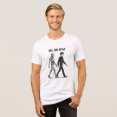 Mich oder ihn — Zukunft vs. Menschheit Anime-Kunst Tri-Blend Shirt (Vorderseite voll)