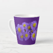 Michaelmas Daisy Cust Lila Latte Tasse (Linke Ecke)
