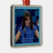 Michelle Obama "We Go High" Collectible Silbernes Ornament (Rechts)