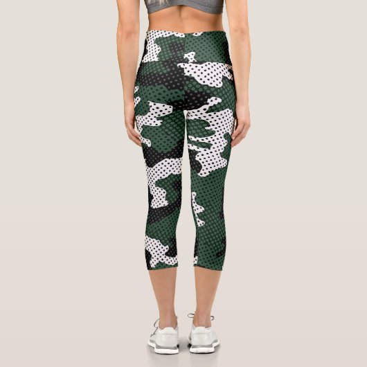 Michigan Green & White Warrior Camo Printed Capri Leggings (Rückseite)