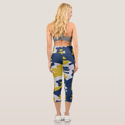 Michigan Navy & Maize Camo Printed  Capri Leggings (Rückseite)