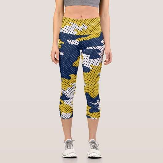 Michigan Navy & Maize Camo Printed Capri Leggings (Vorderseite)