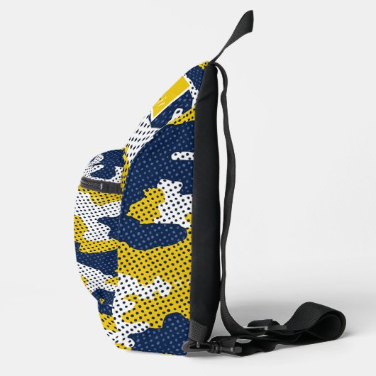 Michigan Navy & Maize Camo Printed  Crossbody Bag (Rechts)