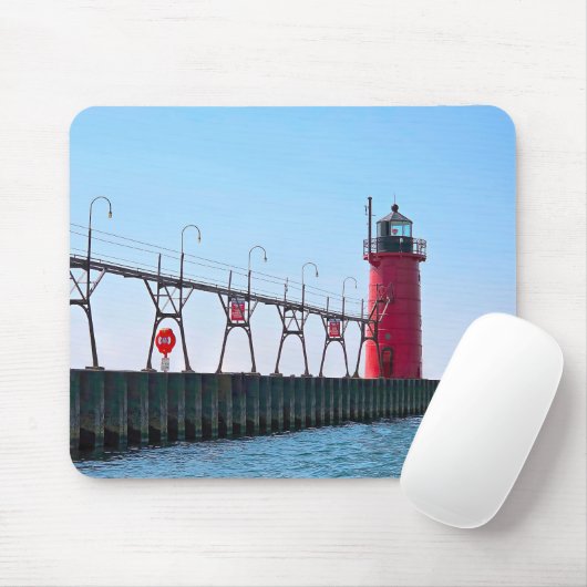 Michigan Red South Haven Lighthouse Mousepad (Mit Mouse)